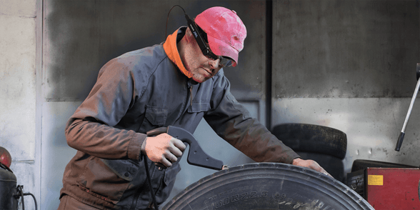 Come eseguire il controllo qualità dei pneumatici in remoto -ama-xperteye